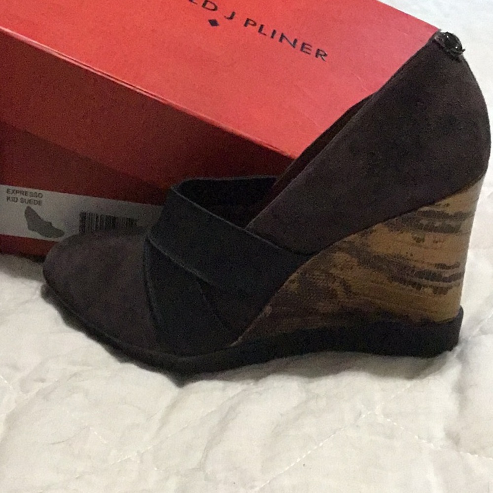Donald pliner wedge shoes